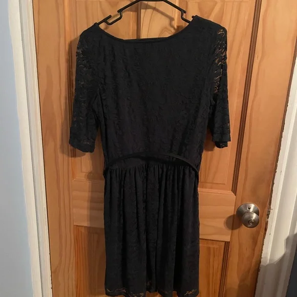 New Without Tags, Women’s Navy Colored BCX Dress With Belt Size Large - Picture 2 of 4